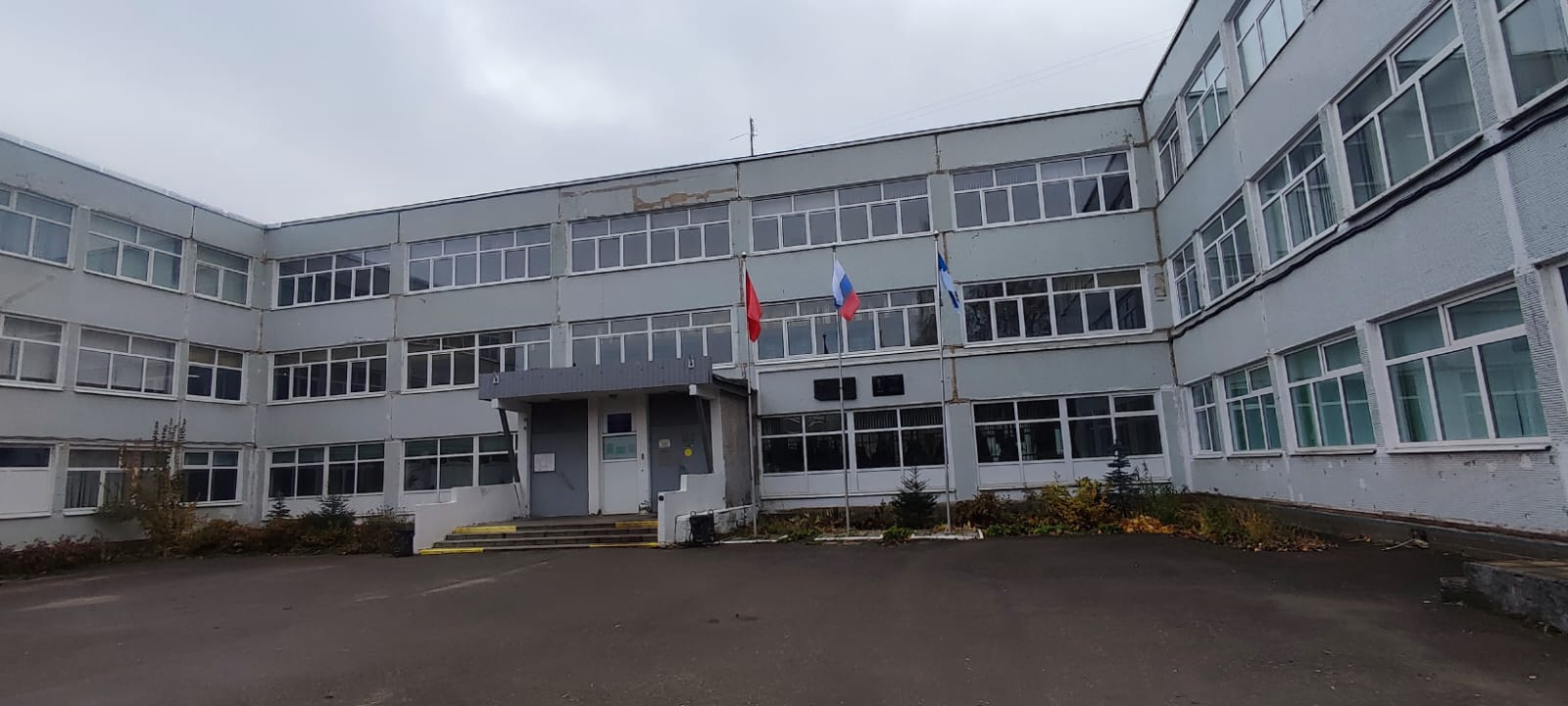 КСП приступила к проверке в гимназии №5 имени Героя Советского Союза А.И. Алексеева